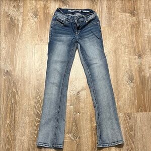 Wallflower Women's Classic Blue Boot Cut Jeans
